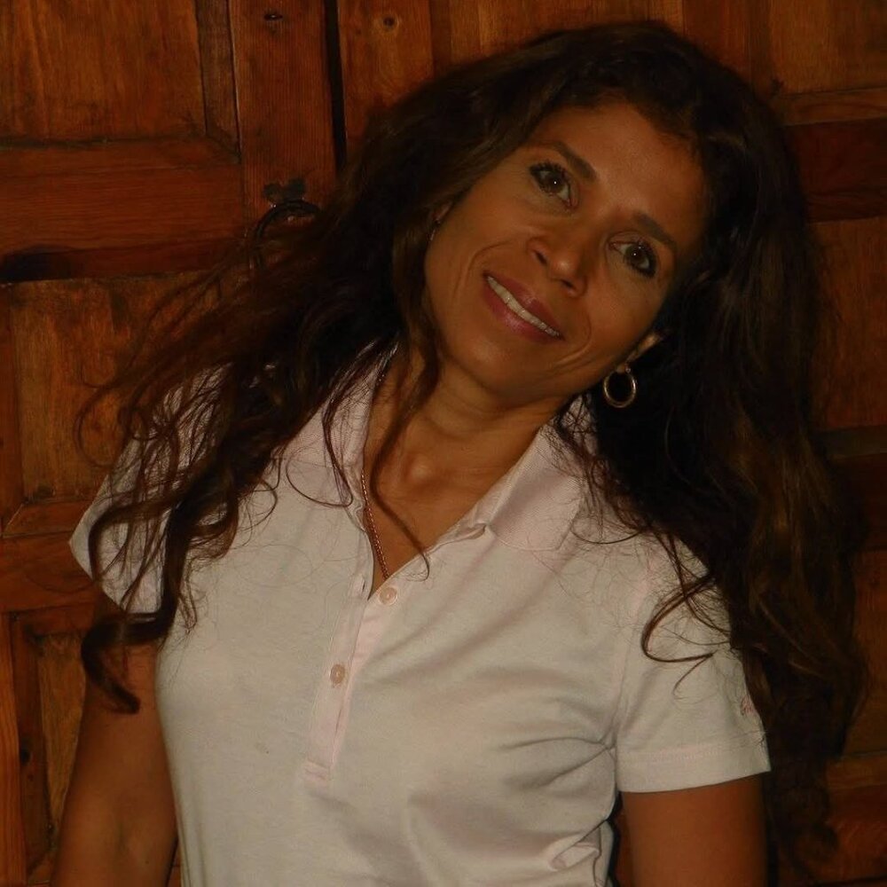 Meet your Posher, Lara